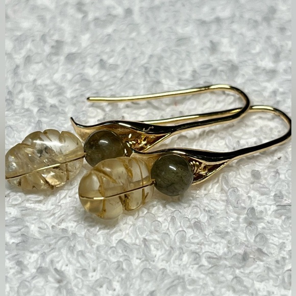 💋🎀genuine carved citrine and labradorite earrings with tulip wires-NWT - Picture 6 of 8